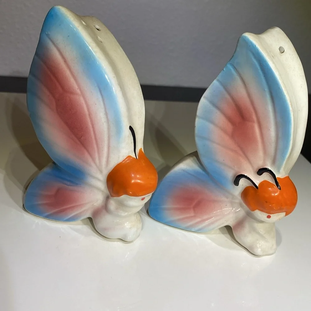Vintage Japan Pixie Fairy Butterfly Salt & Pepper Shakers - Picture 4 of 10